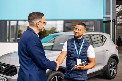 Medium-Ayv_image_corporat_workshopassistance